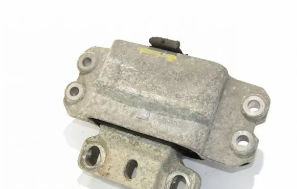 Volkswagen Caddy Engine mount bracket 1K0199555