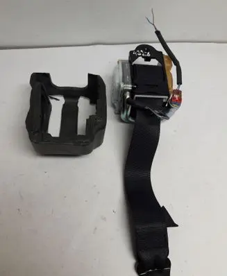 Renault Kadjar Rear seatbelt 888419687R 0589P1000354