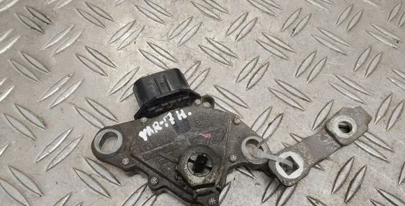 Toyota Yaris Gear selector 8945152040