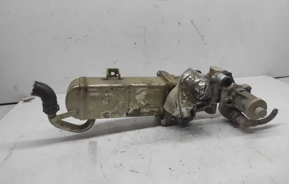 Audi A6 S6 C6 4F EGR valve cooler