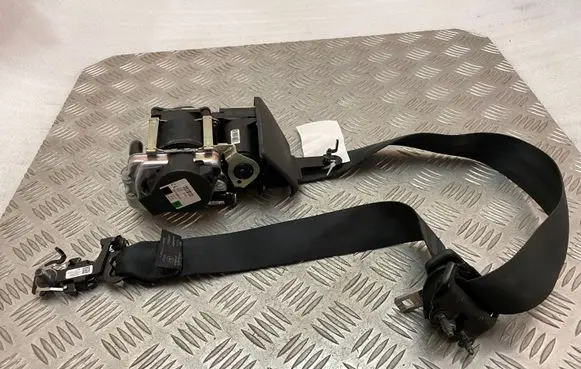 Volvo XC90 Front seatbelt 31484544