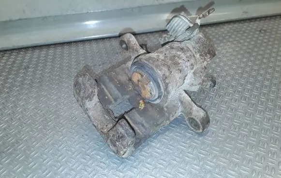 Hyundai i10 Rear brake caliper 