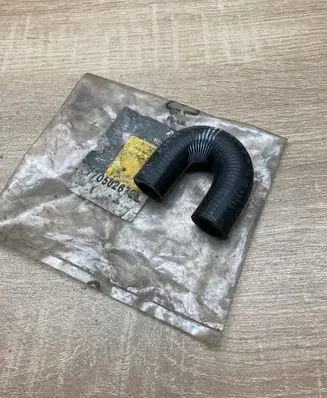 Renault 21 Engine coolant pipe/hose 7705026798