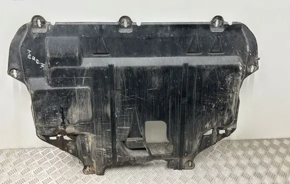Volvo S40 Engine splash shield/under tray 