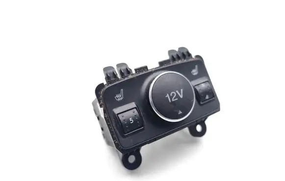Ford Kuga II Seat heating switch 