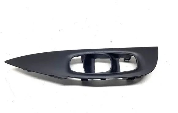 Nissan Qashqai Front door window switch trim 809604EA0AX