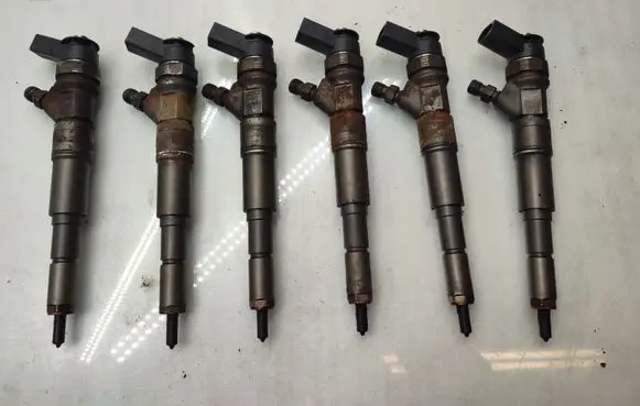 BMW 5 E60 E61 LP gas injectors set 0445110209 7794435