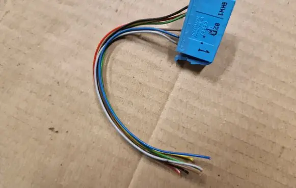 Volkswagen Golf III Other relay 357919971D