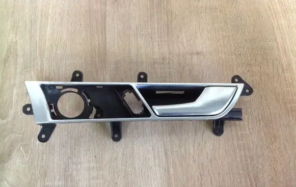Audi A6 S6 C6 4F Front door interior handle 4F0837020