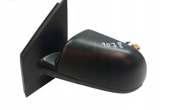 Volkswagen Polo Front door electric wing mirror