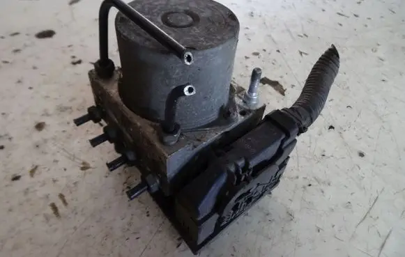 Nissan Qashqai ABS Pump 0265800609