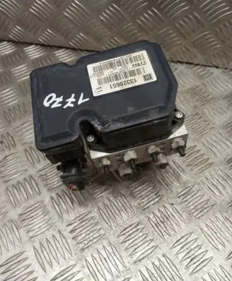 Opel Insignia A ABS Pump 13328651