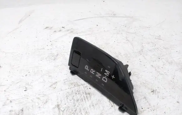 Mazda 3 III Gear shift selector indicator 