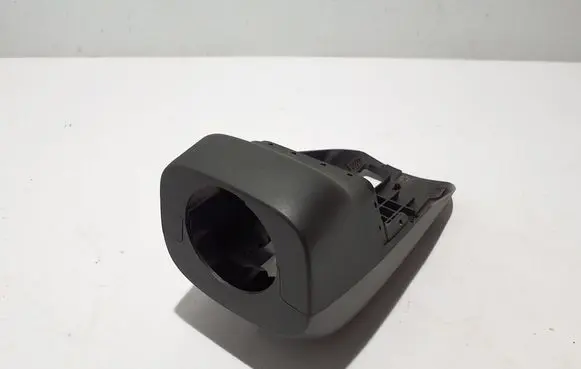 Chevrolet Silverado Steering wheel column trim 84651884