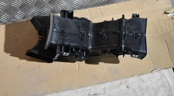 Porsche Taycan 9J1 Heater blower radiator 9J1815327B555525