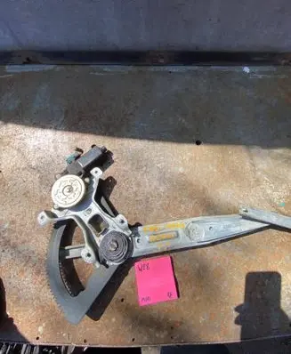 Chevrolet Rezzo Front door window regulator with motor 