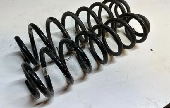 Skoda Octavia Mk3 (5E) Rear coil spring