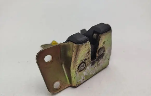 Mitsubishi Space Star Tailgate/trunk/boot lock/catch/latch