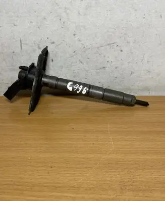 Audi A6 S6 C6 4F Fuel injector 059130277 C996