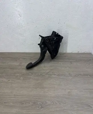 Skoda Octavia Mk3 (5E) Clutch pedal 5Q1721059GE 5Q0927810