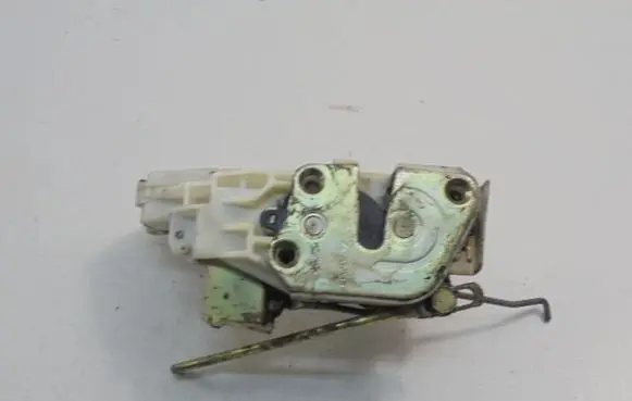 Mitsubishi Eclipse Front door lock 