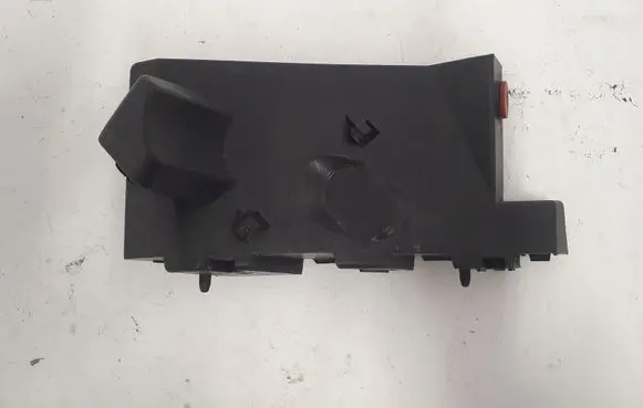 Ford B-MAX Other exterior part AV1117D959AE