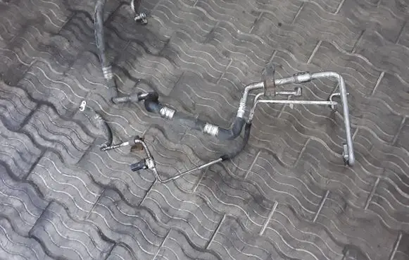 Hyundai Trajet Air conditioning (A/C) pipe/hose NOCODE
