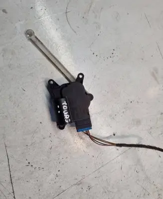 Volkswagen Touareg I Air flap motor/actuator 52411483R05 3093694 300909D05