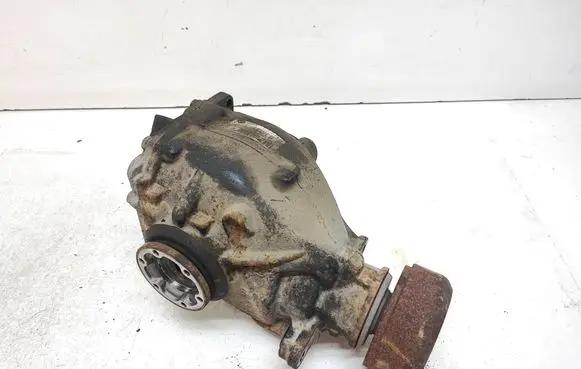 BMW X3 E83 Rear differential 7575381