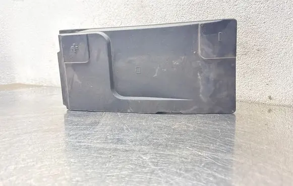 Opel Insignia A Battery box tray cover/lid 20978027 312632764