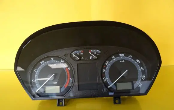 Skoda Fabia Mk1 (6Y) Speedometer (instrument cluster) 6Y0920883L