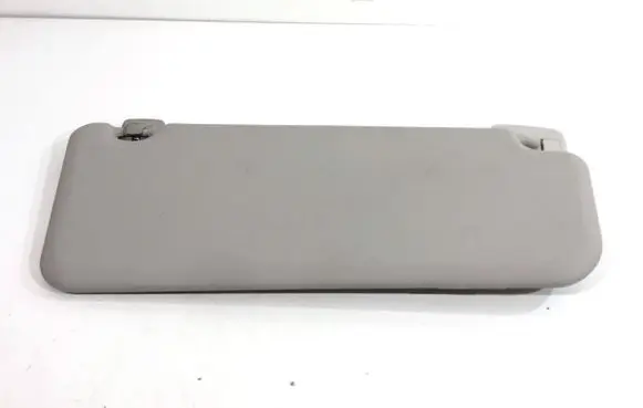 Sun visor