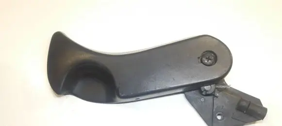 BMW 5 E39 Engine bonnet (hood) release handle 8226621