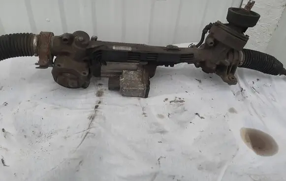 Volkswagen Golf V Steering rack 190508091867