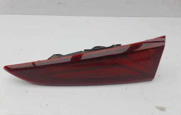 Hyundai Kona I Tailgate rear/tail lights 92404J9000