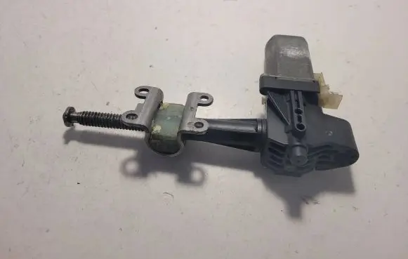 BMW 3 E46 Seat adjustment motor 0390201927