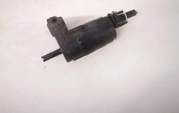 Alfa Romeo Mito Windscreen/windshield washer pump d28312812