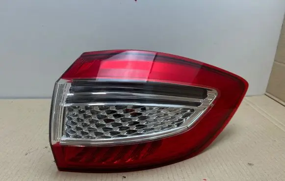 Ford Mondeo MK IV Rear/tail lights BS7113404B