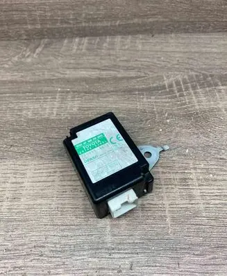 Lexus IS 220D-250-350 Door control unit/module 8974053051 2513003870