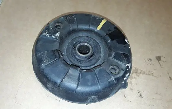 Peugeot 5008 Front coil spring rubber mount NOCODE