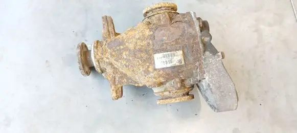 BMW 3 E90 E91 Rear differential 33107566222