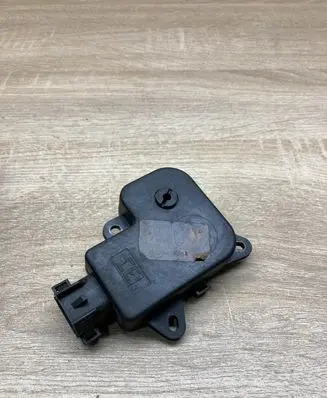 Renault Espace IV Air flap motor/actuator 7701206538 52485222