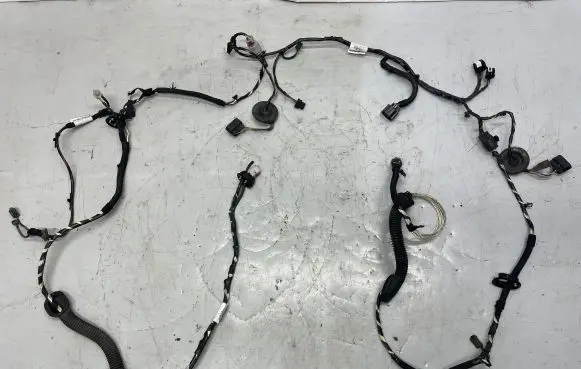 Opel Insignia A Tailgate/trunk wiring harness 13320250 13273646 13273612