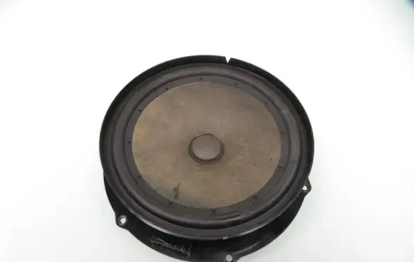 Volkswagen Jetta VI Front door speaker 1KM035454D