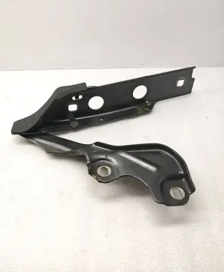 Audi A6 C7 Engine bonnet/hood hinges 4G88233C