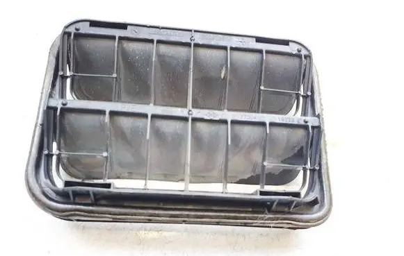 Renault Zoe Air intake duct part 7700838358