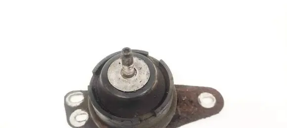 Engine mount bracket
