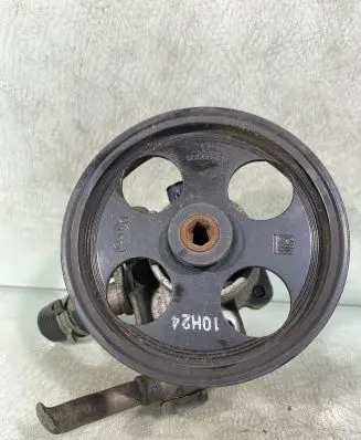 Opel Insignia A Power steering pump 55563329 13309336 1ka3100378
