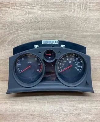 Opel Zafira B Speedometer (instrument cluster) 13251605