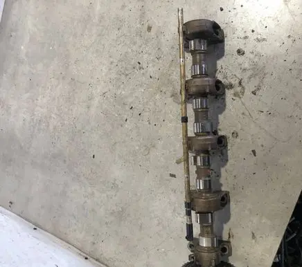 Mercedes-Benz 380 560SEC C126 Camshaft 11710